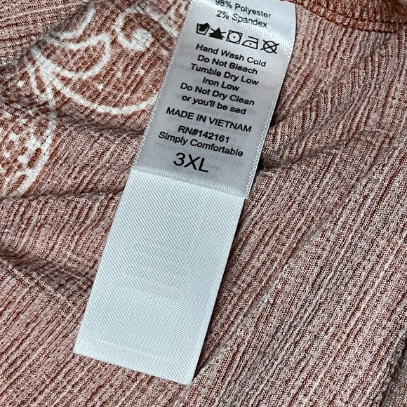 LuLaRoe Josey Smocked Cuff Blouse size 3 XL NWT - Picture 5 of 8